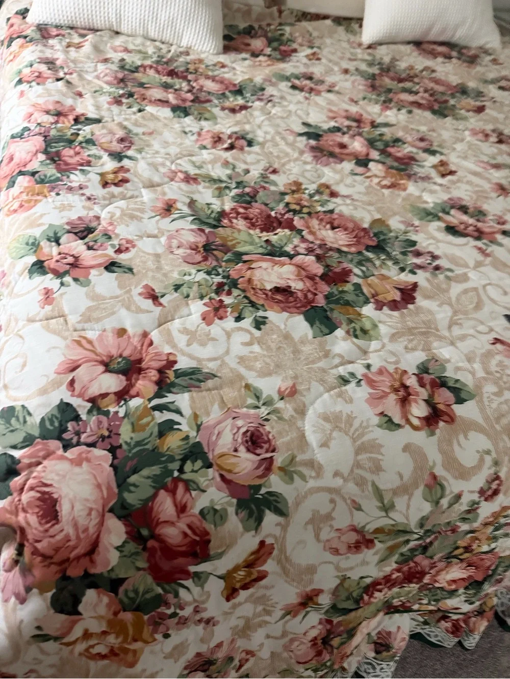 Floral Quilted Bedspread Garden Pink Red Cream Cal King Country Farmhouse